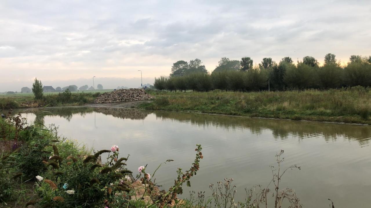 B&B Snurk Stiens, Fijn Verblijf Aan Open Vaarwater 外观 照片