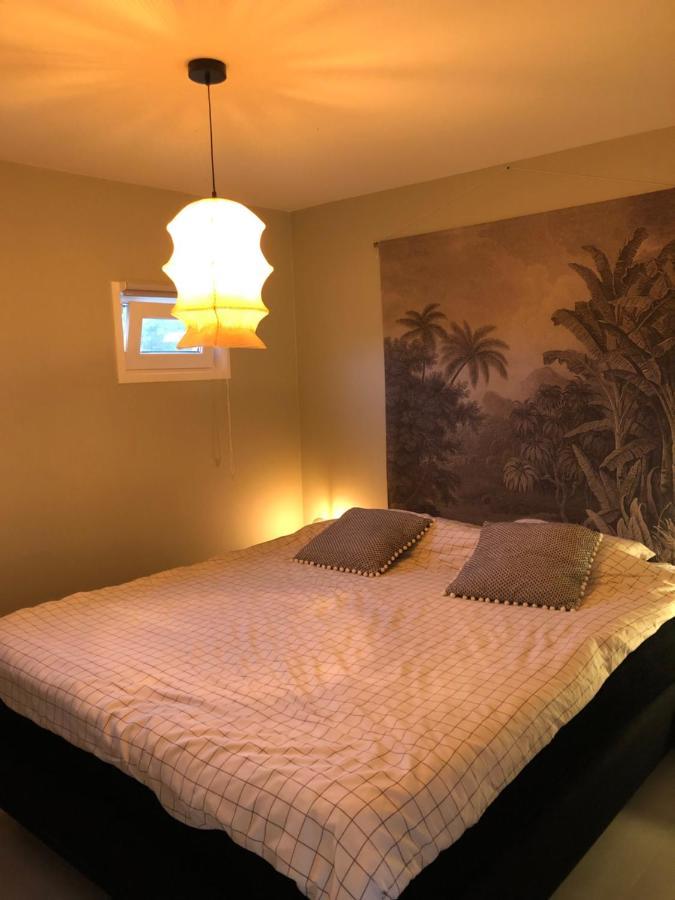 B&B Snurk Stiens, Fijn Verblijf Aan Open Vaarwater 外观 照片