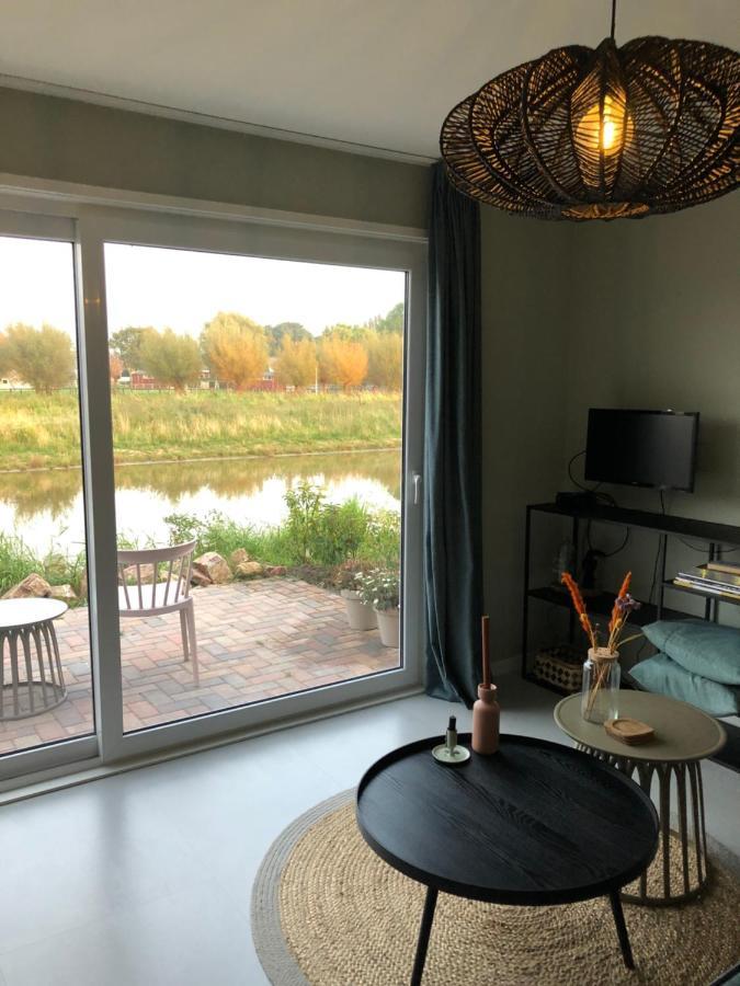 B&B Snurk Stiens, Fijn Verblijf Aan Open Vaarwater 外观 照片