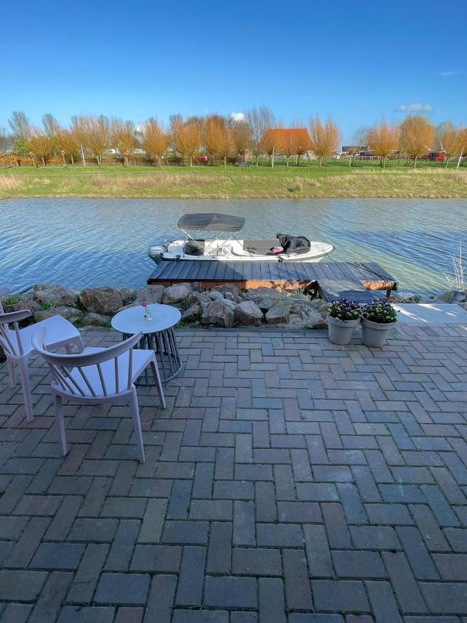 B&B Snurk Stiens, Fijn Verblijf Aan Open Vaarwater 外观 照片